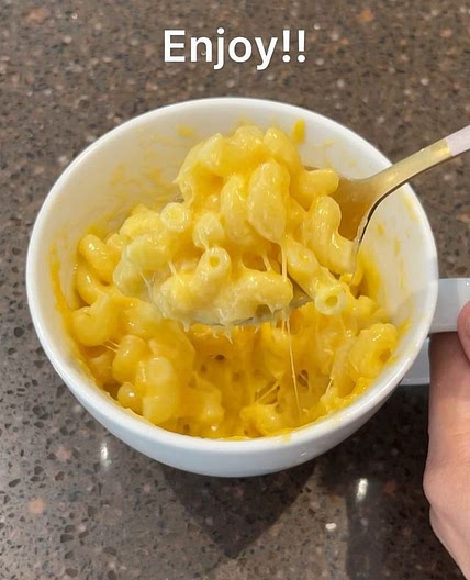 Instant pasta in a Mug