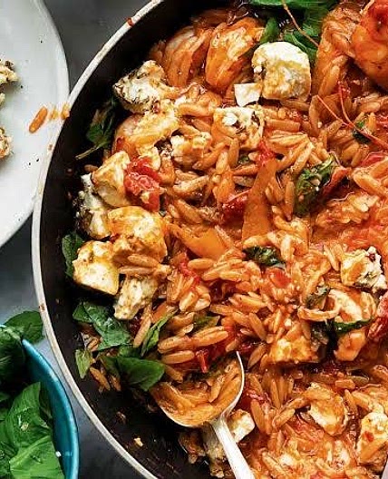 Orzo with prawns, tomato and marinated feta