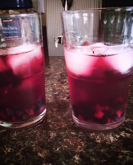 Berry summer drink