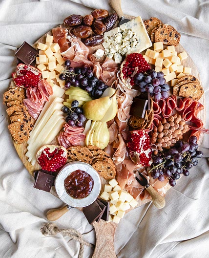 How to make a Fall Charcuterie Board | Rosalynn Daniels
