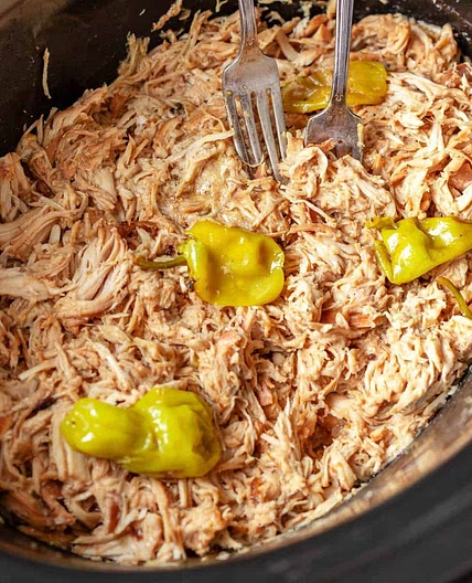 Crock Pot Mississippi Chicken (+Video)