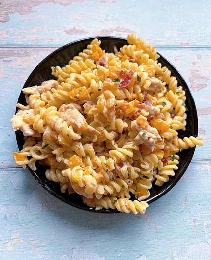 Garlic & Herb Creamy Chicken Pasta