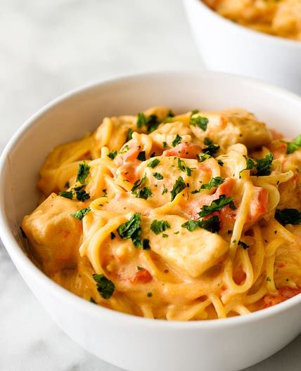 Instant Pot Cheesy Chicken Spaghetti