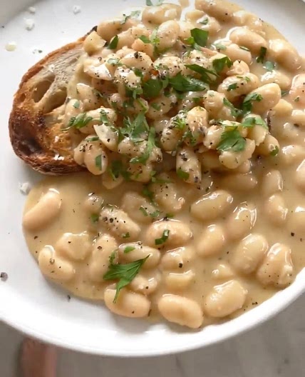 Cacio E Pepe Beans on Toast