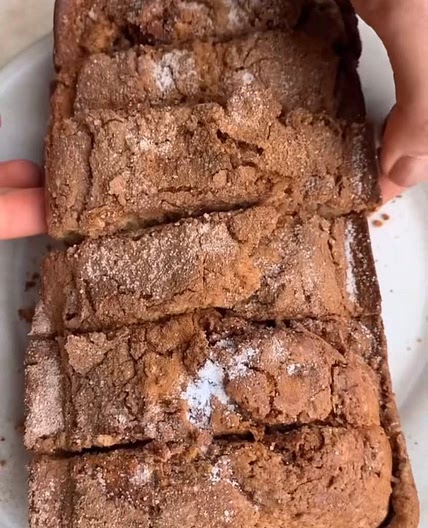 cinnamon crunch banana bread 🍌