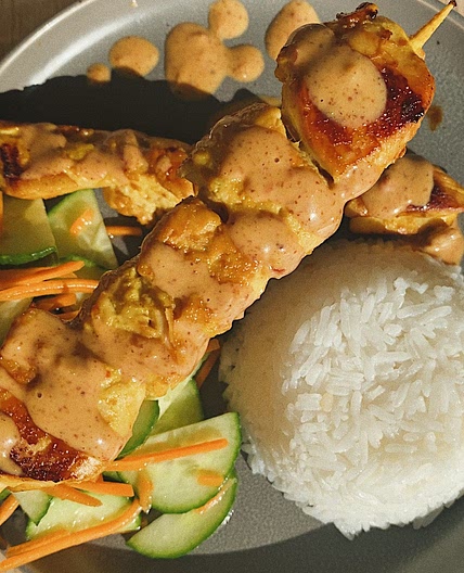 Peanut-Free Chicken Satay with Rice