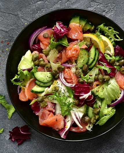 MIDDLE EASTERN SALMON WITH TOMATO, CUCUMBER, & DILL SALAD