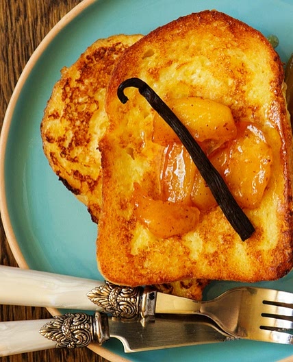 Apple on toast
