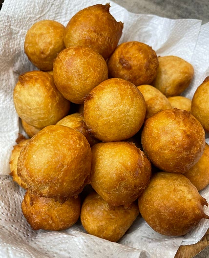 Mikate (beignets) 