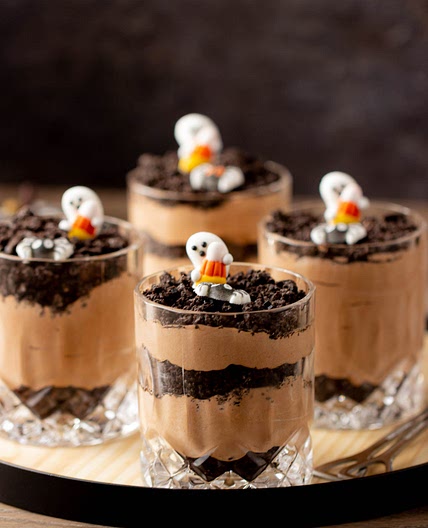 Halloween Dirt Pudding Cups