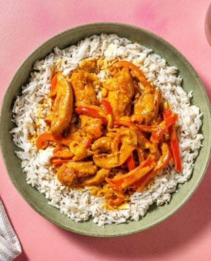 Curry met gekruide kippenreepjes
