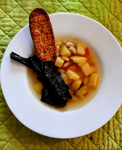 Tuscan kale, potatoes and beans soup