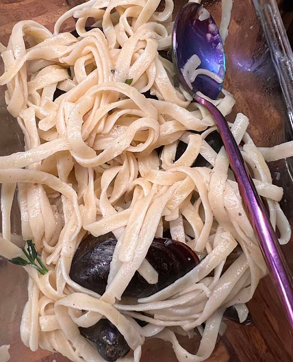 Linguine with clams