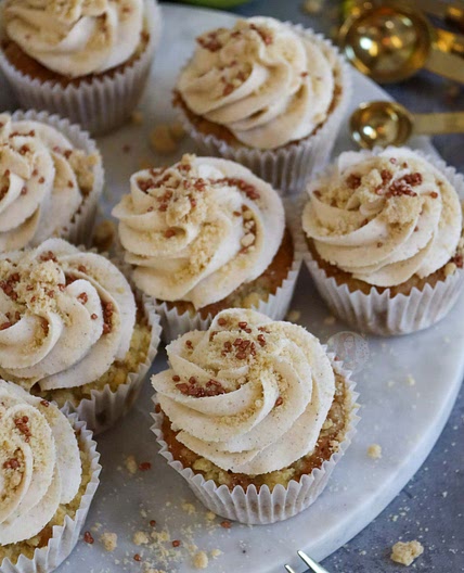 Apple Crumble Cupcakes!