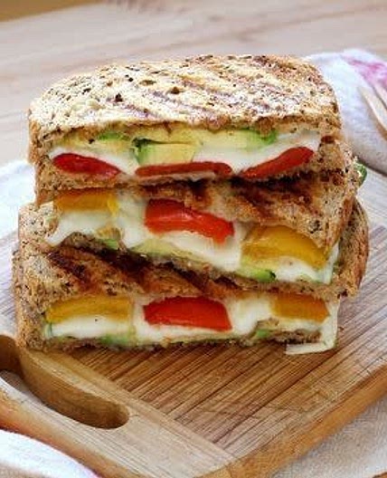 Croque monsieur avocat poivron mozza (ok)