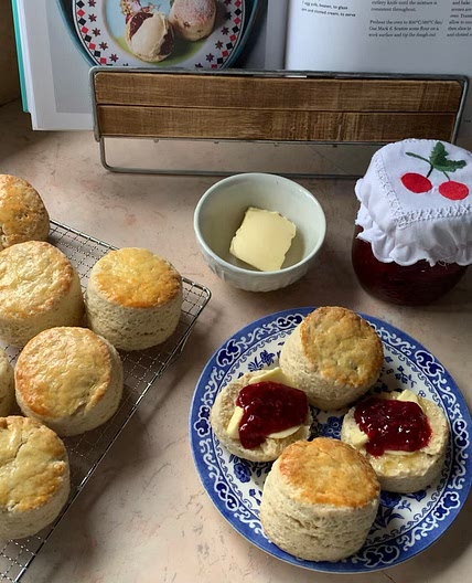 Classic scones 💂🏼‍♂️🧸