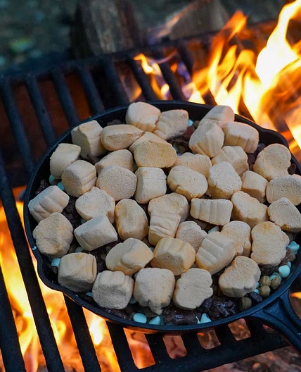 Campfire Pumpkin Spice Smore's Dip