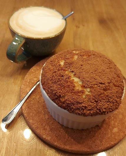 506kcal - Churros baked oats + koffie - 32P 58C 11F
