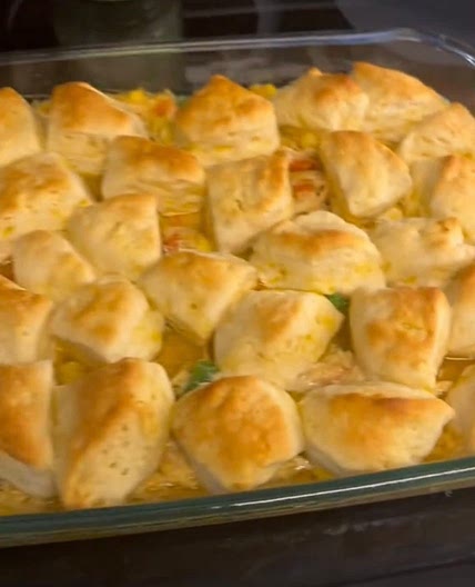 Casserole chicken pot pie 