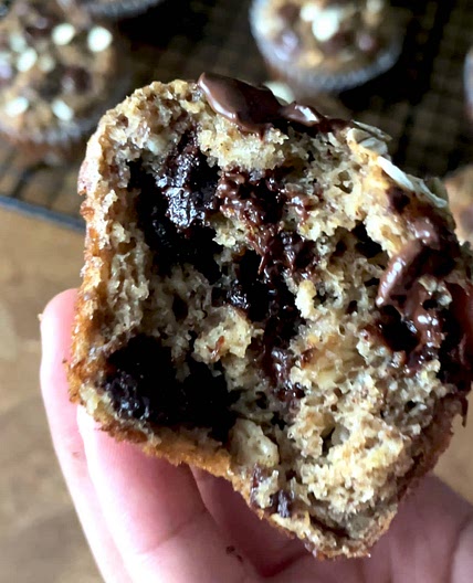 Oatmeal Flax Banana Chocolate chip Muffins