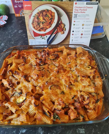 Chicken and cheese pasta bake