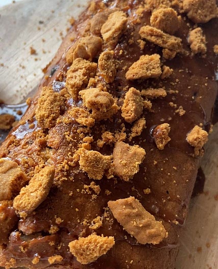 Banana and Biscoff Loaf Cake 