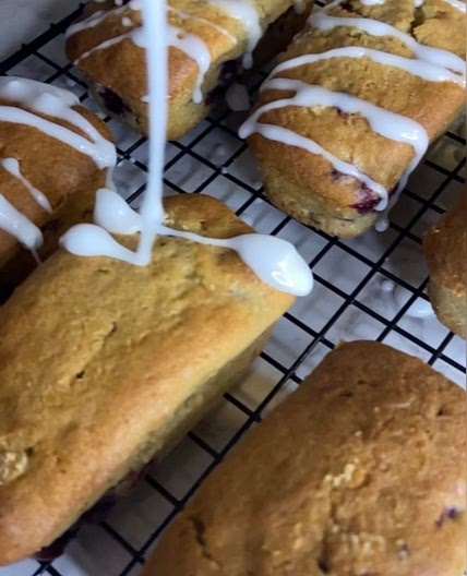 Blackberry & Cinnamon Mini Loaves 