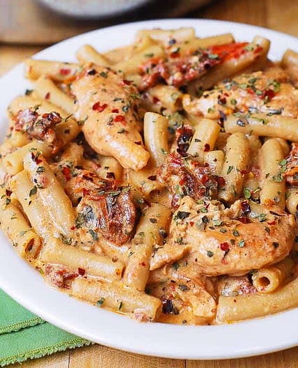 Chicken mozzarella pasta