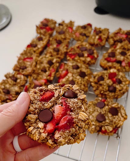 Strawberry Oatmeal Breakfast Cookies