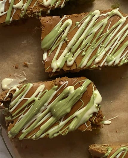 White chocolate matcha brownies🤤