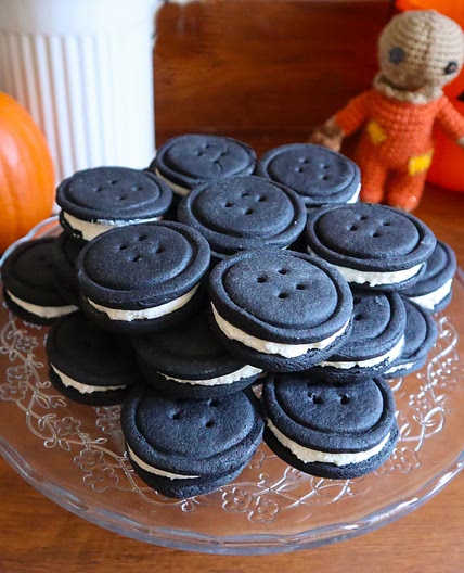 Coraline Button Sandwich Cookies