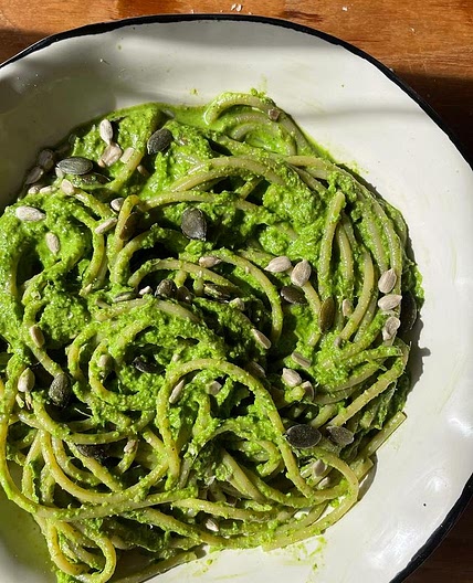 Kale, pistachios and basil  pasta (ZOE)