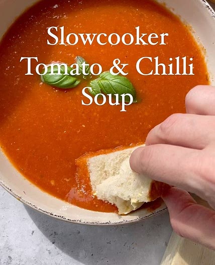 Slowcooker Tomato &amp; Chilli Soup 🍅🌶️ (132 cals a bowl, 60p a serving) It doesn’t get easier than this making soup unsupervised. You can of course just use a large pot or soup maker and even roast the tomatoes in advance. This slowcooker version gives 