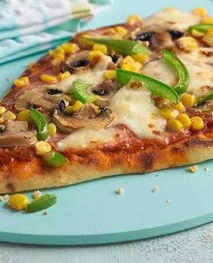 Naan bread pizza