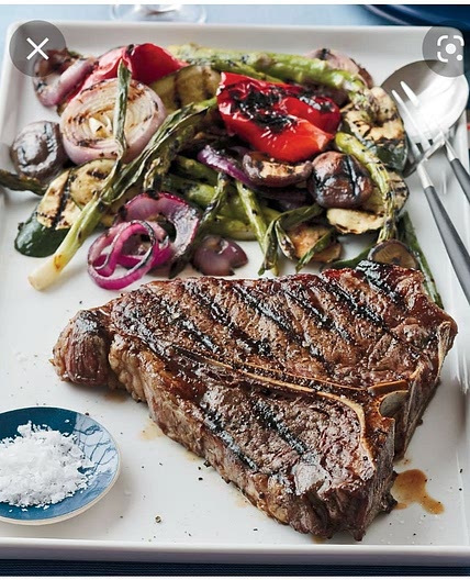 Steak and veggies