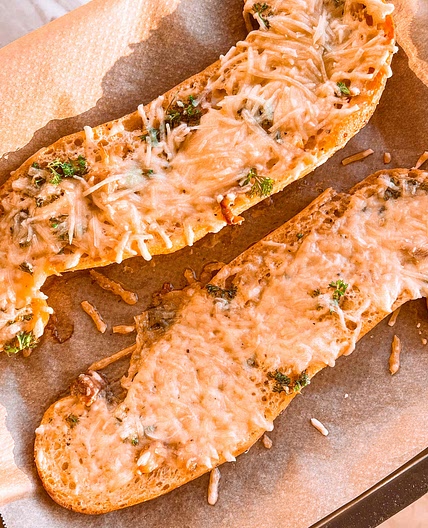 GARLIC BREAD