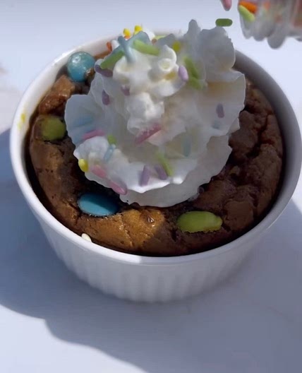 Baked oats birthday cake