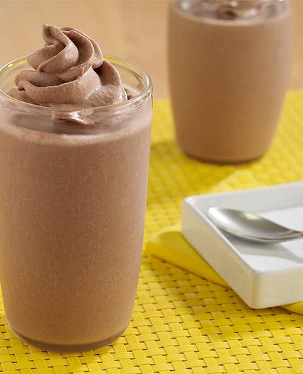 Chocolate Peanut Butter Banana Smoothies
