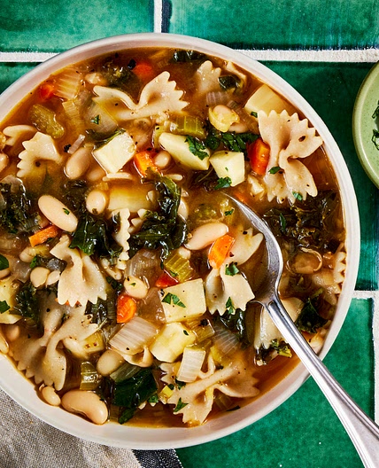 Kale, White Bean & Pasta Soup