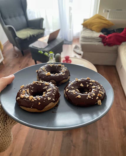 Plant-based donuts 