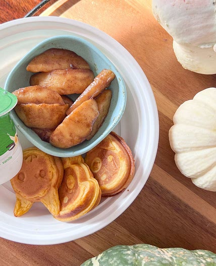 Toddler Breakfast Meal Prep | Pumpkin Waffles + Cinnamon Apples