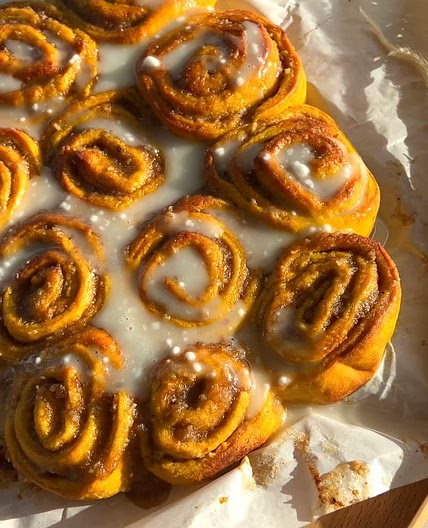 Pumpkin Cinnamon Rolls (vegan & healthier)