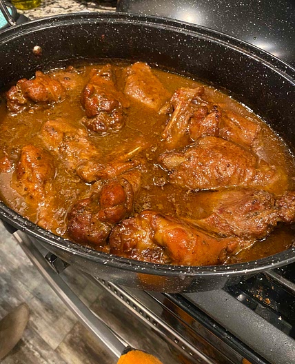 Turkey wings and gravy 