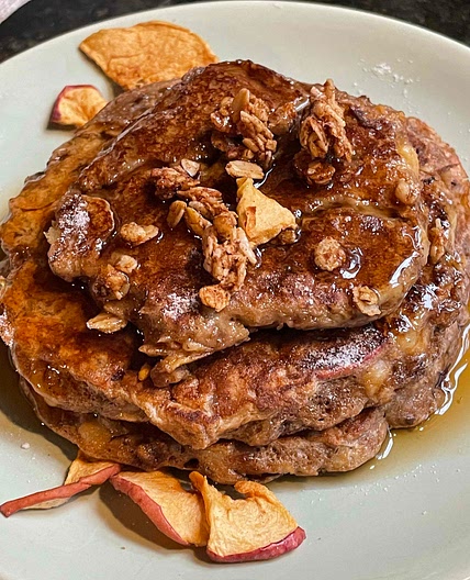 Healthy PB Apple/Banana Pancakes 🥞 