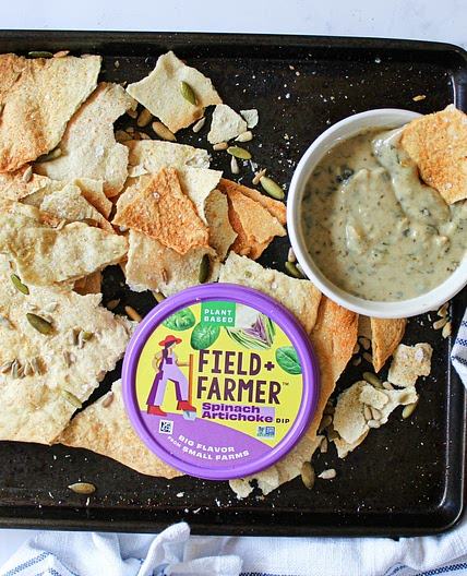 Giant Cracker with Spinach Artichoke Dip! 🥬
