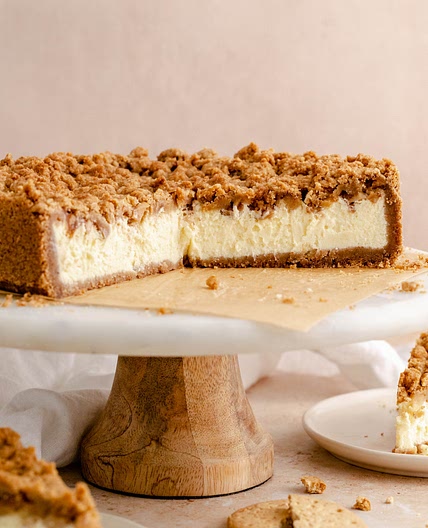 Apple Crumble Cheesecake
