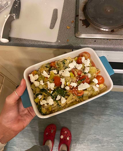 Goats cheese, leek & spinach pasta bake