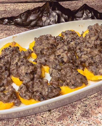 CREAMY MUSHROOM OVER CRISPY OVEN FRIED POLENTA CAKES