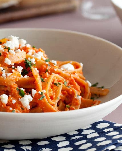 Fettuccine with Creamy Red Pepper-Feta Sauce