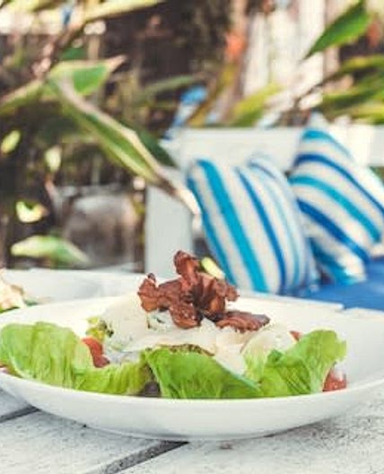 Romaine Boats